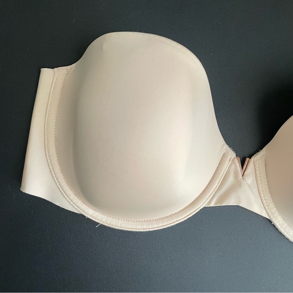 Victoria's Secret Very sexy multi-way nude bra 32DDD - Picture 2 of 9